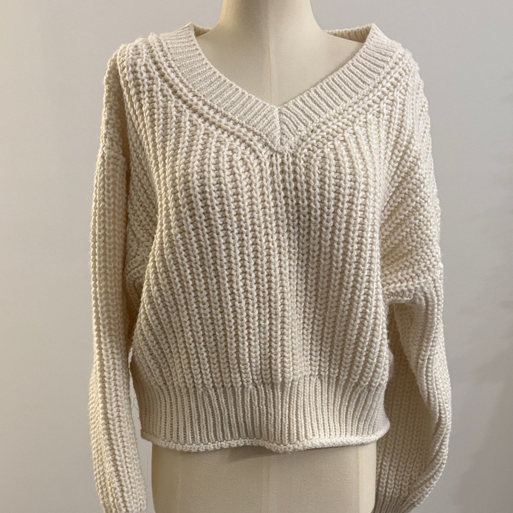 H&M Cream V-Neck Sweater